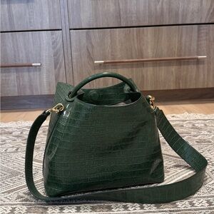Elegant Green Crocodile-Embossed Handbag